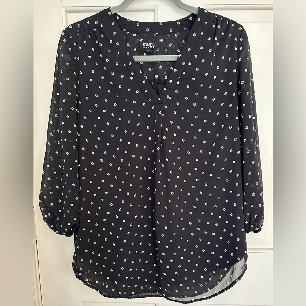 Jones New York Black and White Patterned Blouse